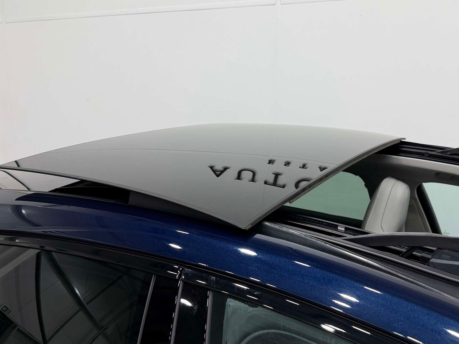 Used Porsche Panamera 2023 for sale - 77833933: Photo 37