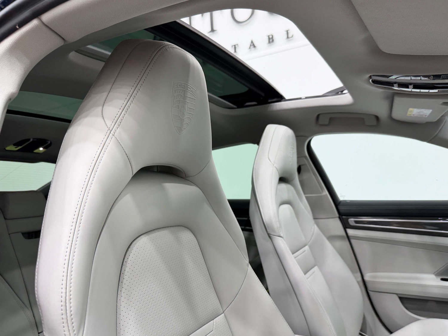 Used Porsche Panamera 2023 for sale - 77833933: Photo 50