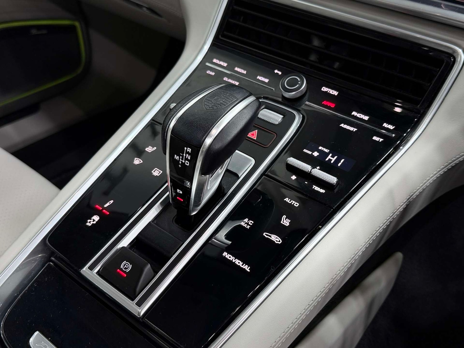 Used Porsche Panamera 2023 for sale - 77833933: Photo 62