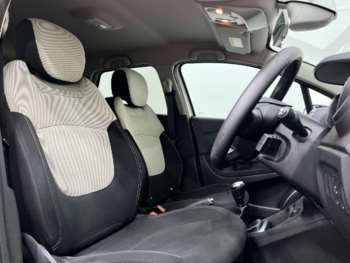 Used Renault Captur 2018 for sale - 74772990: Photo