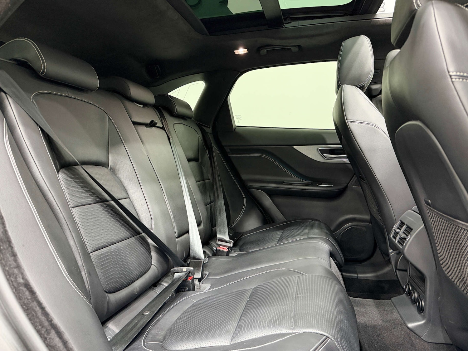 Used Jaguar F-Pace 2020 for sale - 77730159: Photo 15