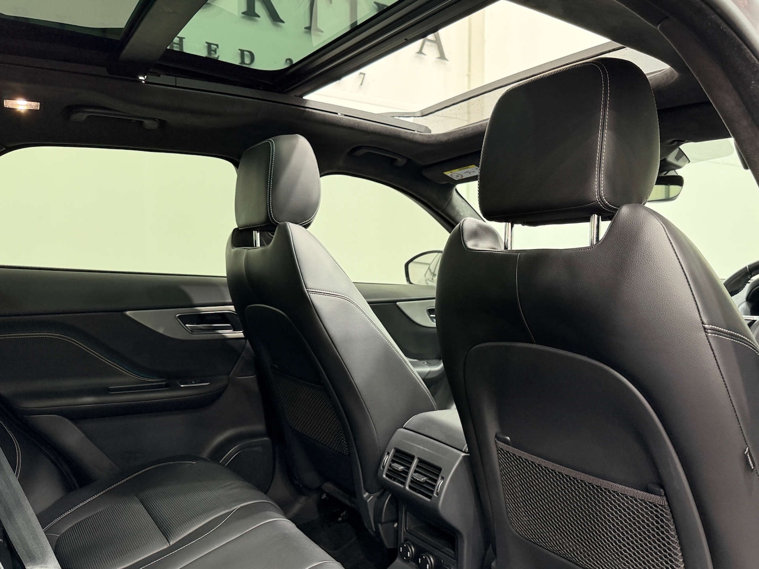 Used Jaguar F-Pace 2020 for sale - 77730159: Photo 16