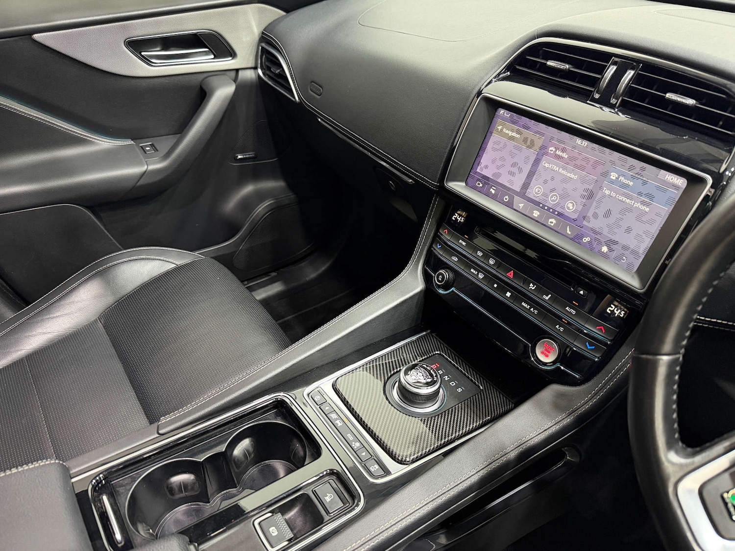 Used Jaguar F-Pace 2020 for sale - 77730159: Photo 30