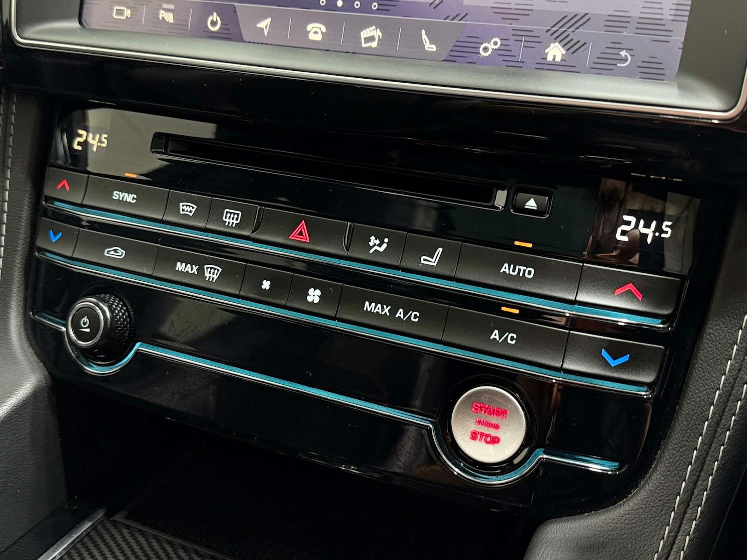 Used Jaguar F-Pace 2020 for sale - 77730159: Photo 31