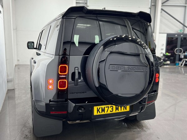 Used Land Rover Defender 2023 for sale - 76223029: Photo 10