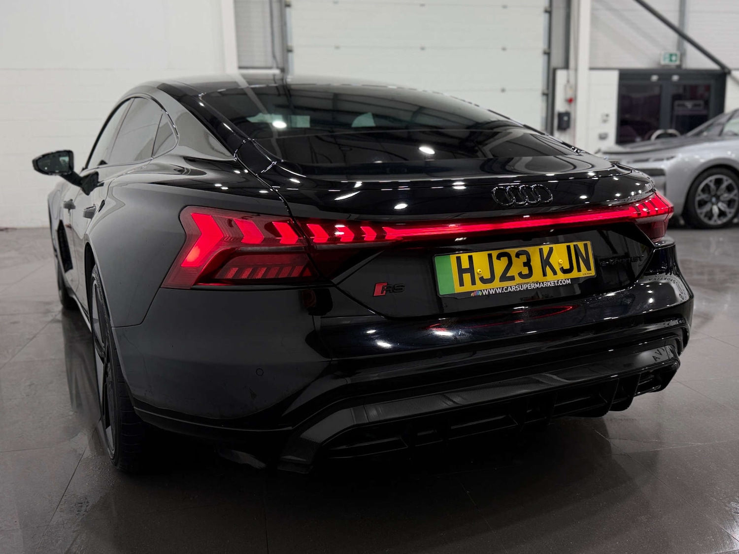 Used Audi RS e-tron GT 2023 for sale - 77833892: Photo 11