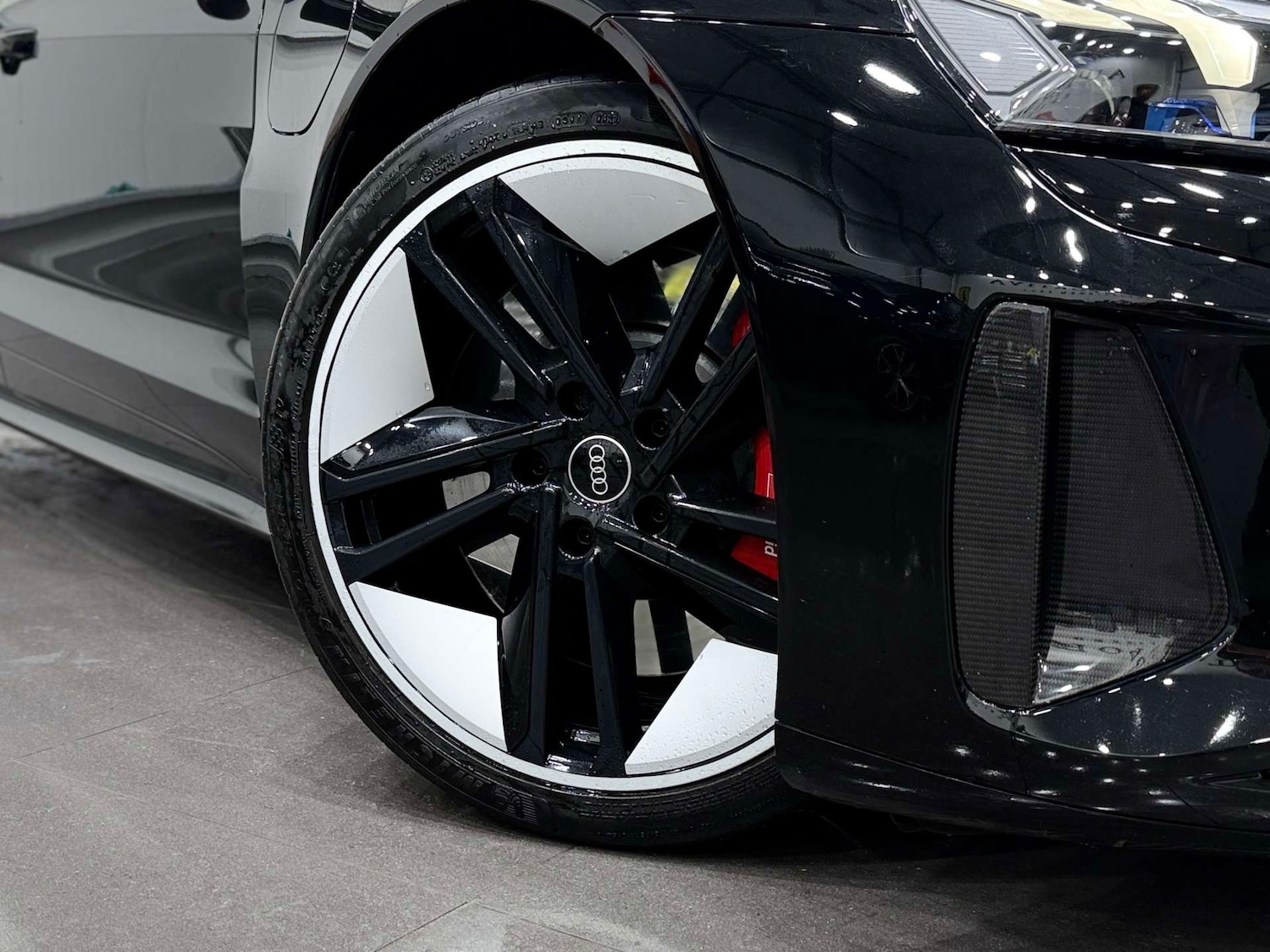 Used Audi RS e-tron GT 2023 for sale - 77833892: Photo 13