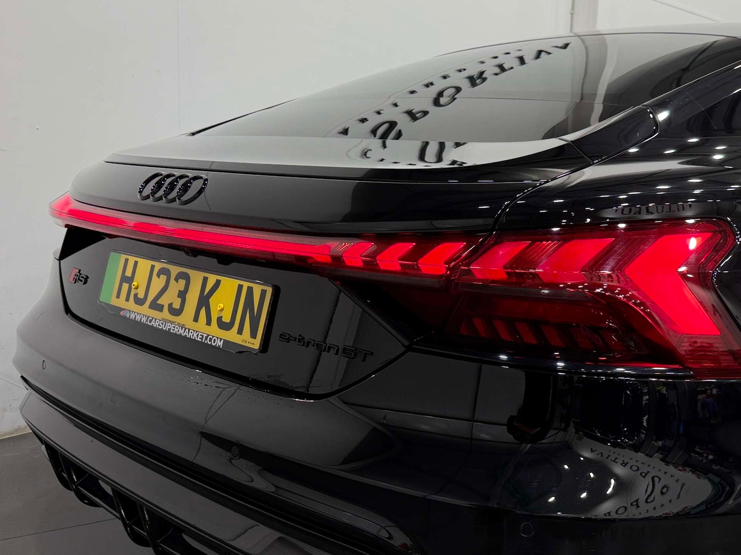 Used Audi RS e-tron GT 2023 for sale - 77833892: Photo 28