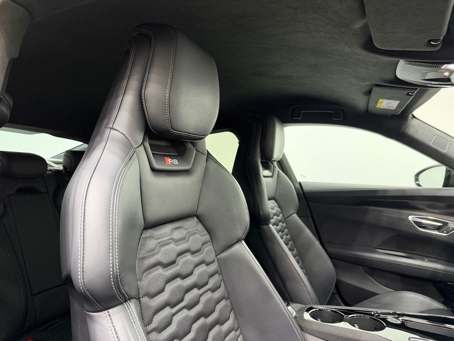 Used Audi RS e-tron GT 2023 for sale - 77833892: Photo 45