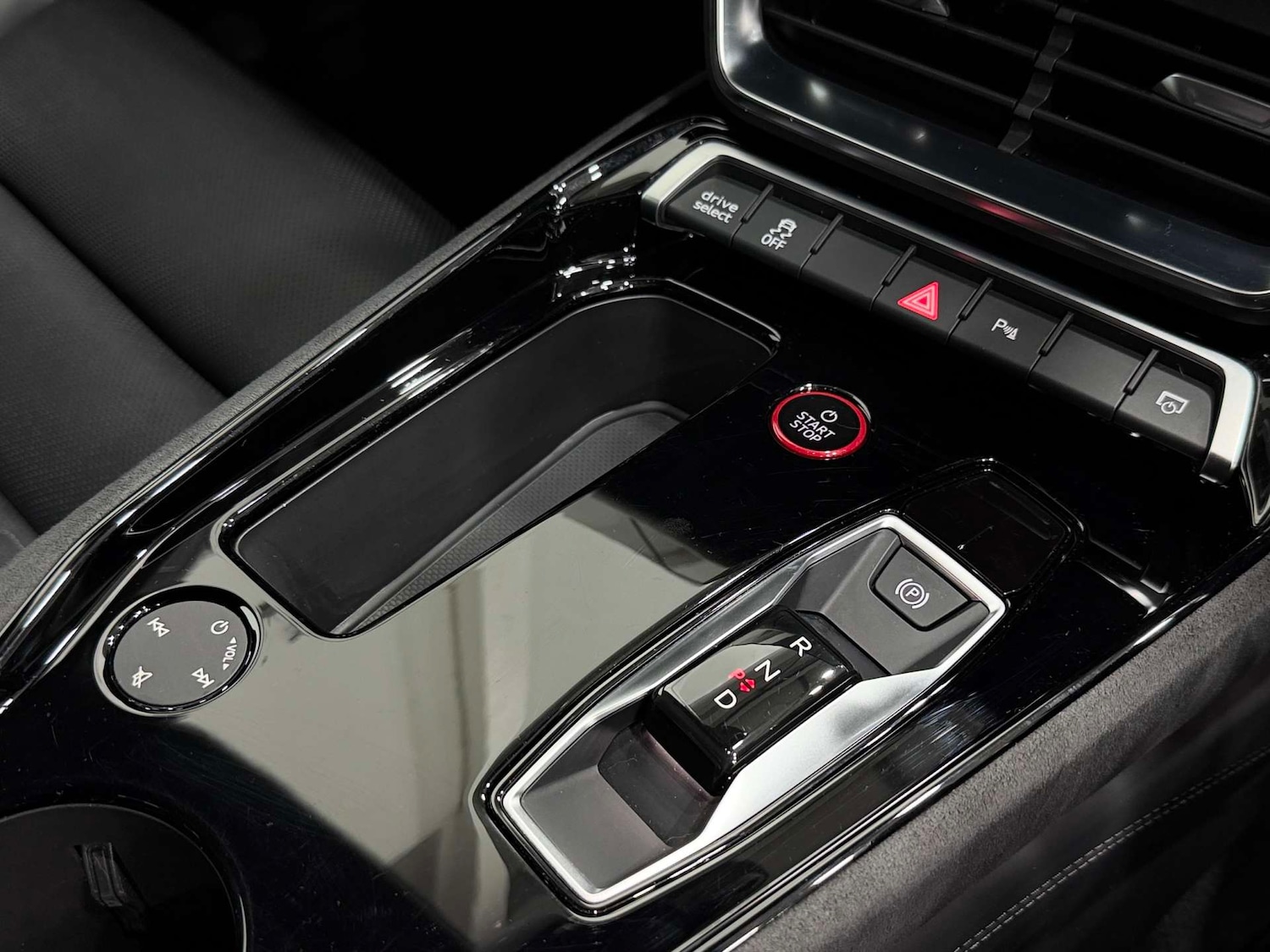 Used Audi RS e-tron GT 2023 for sale - 77833892: Photo 55