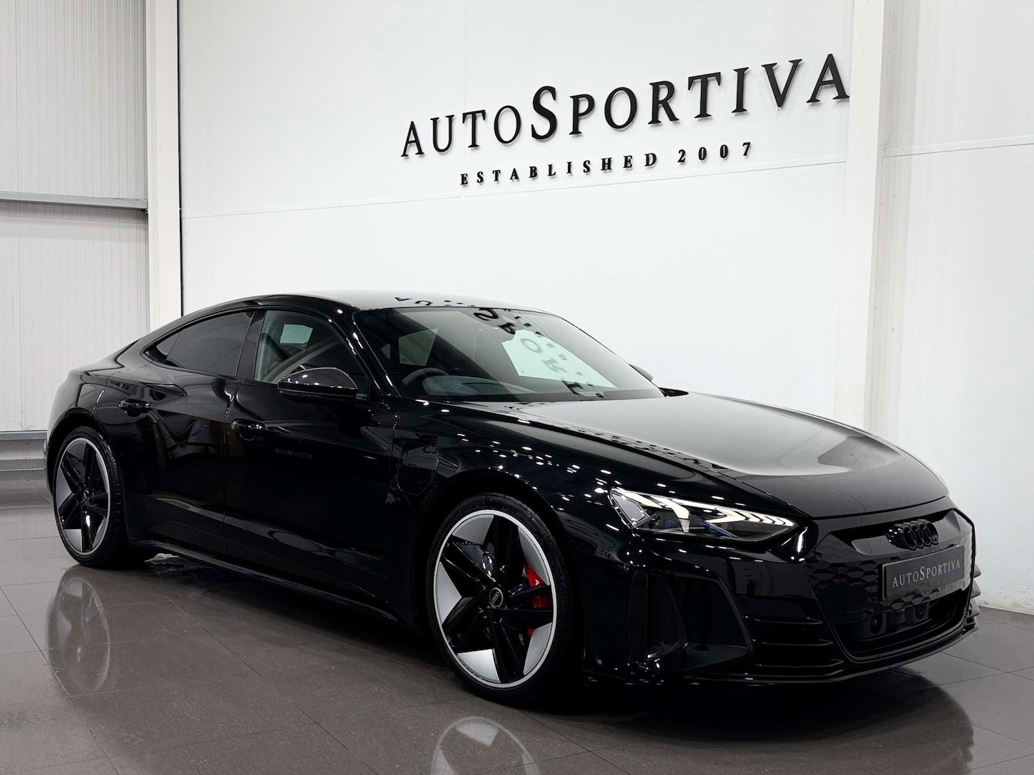 Used Audi RS e-tron GT 2023 for sale - 77833892: Photo 8