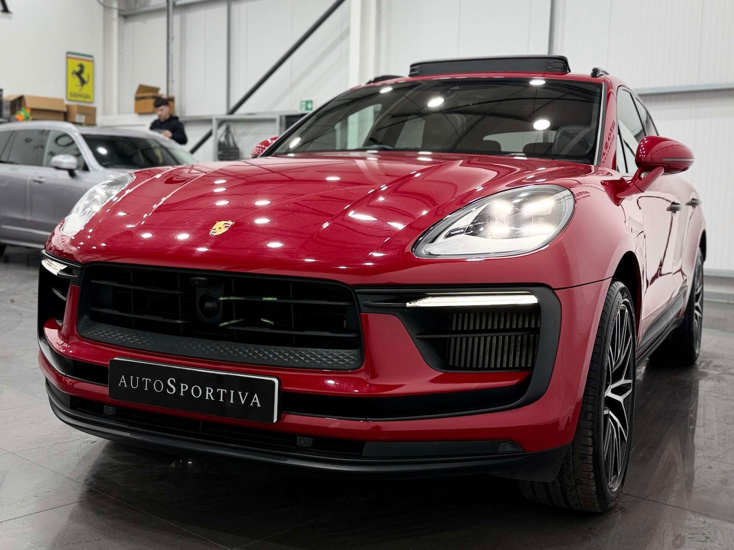 Used Porsche Macan 2023 for sale - 77833854: Photo 12