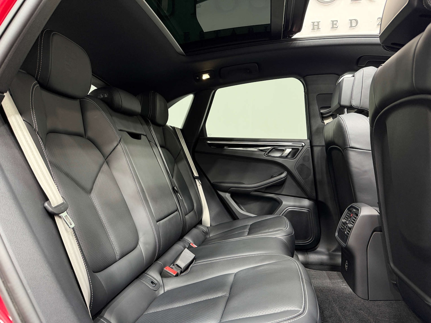 Used Porsche Macan 2023 for sale - 77833854: Photo 16