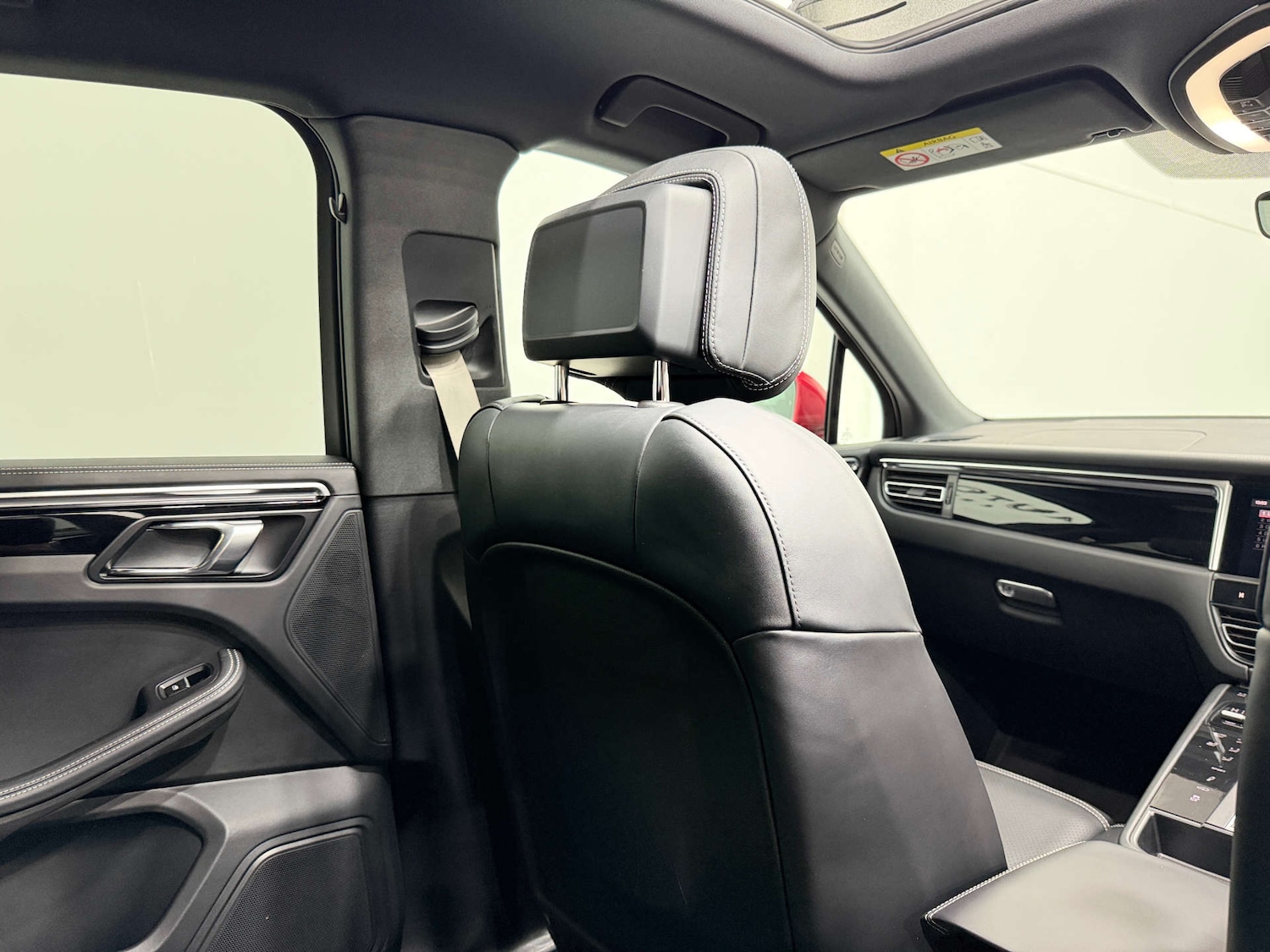 Used Porsche Macan 2023 for sale - 77833854: Photo 20