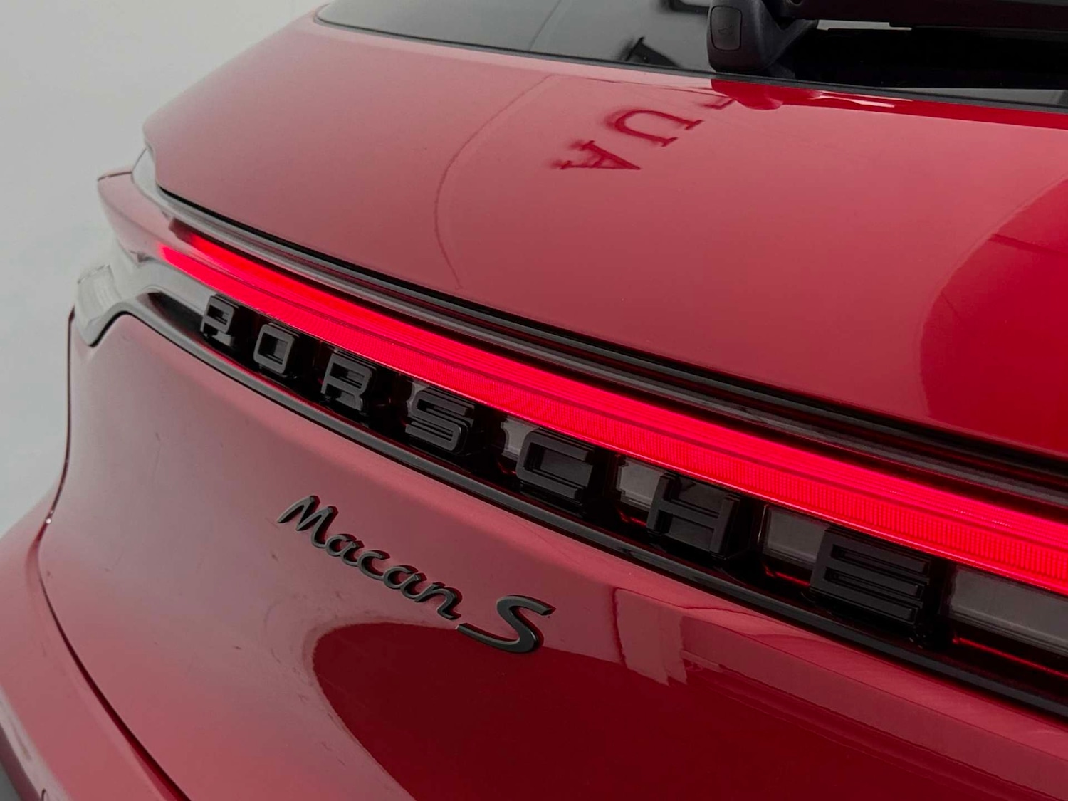 Used Porsche Macan 2023 for sale - 77833854: Photo 32