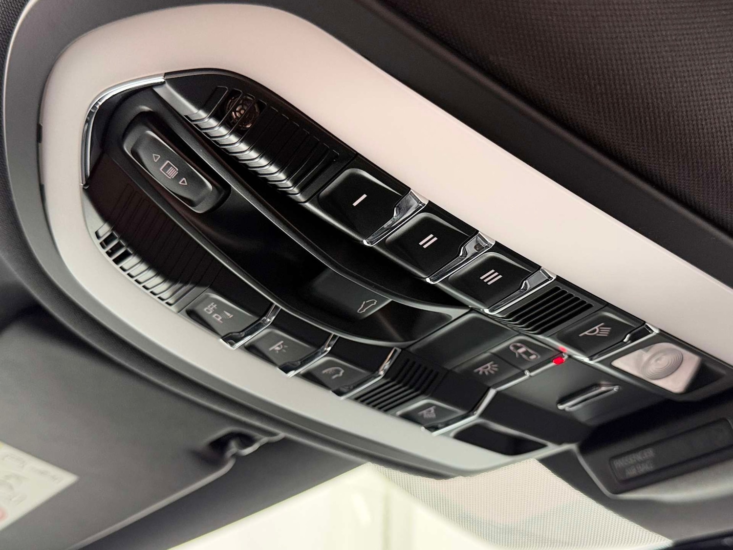 Used Porsche Macan 2023 for sale - 77833854: Photo 43