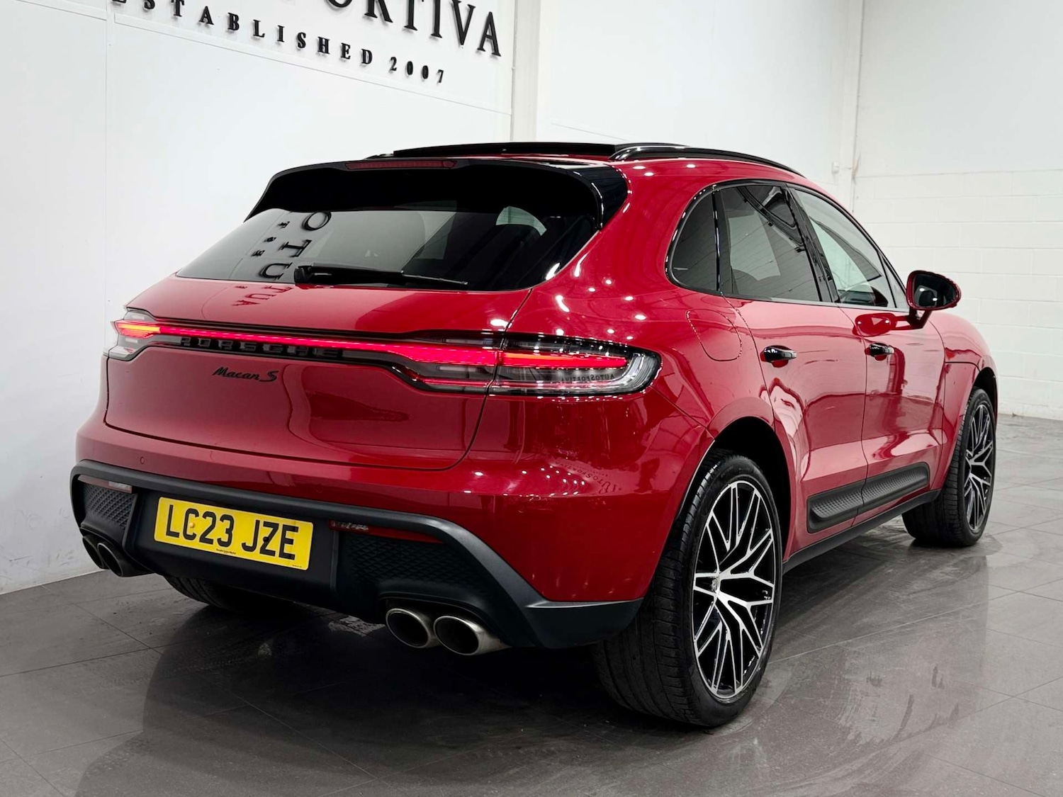 Used Porsche Macan 2023 for sale - 77833854: Photo 6