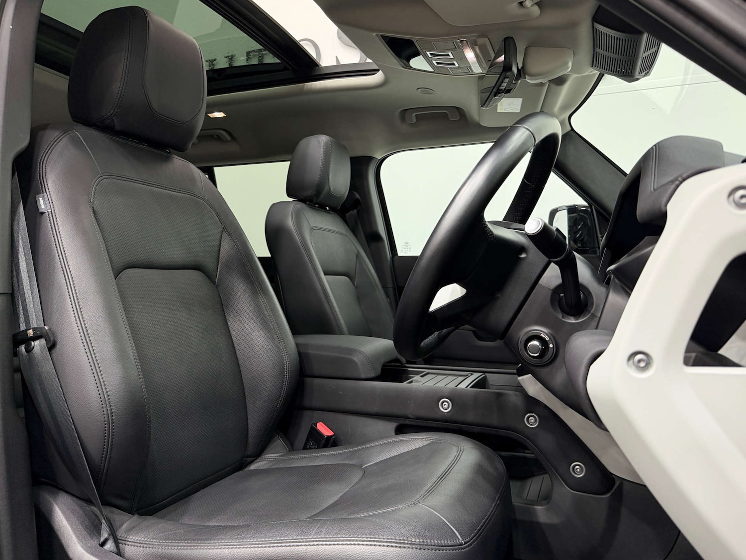 Used Land Rover Defender 2022 for sale - 77833917: Photo 2