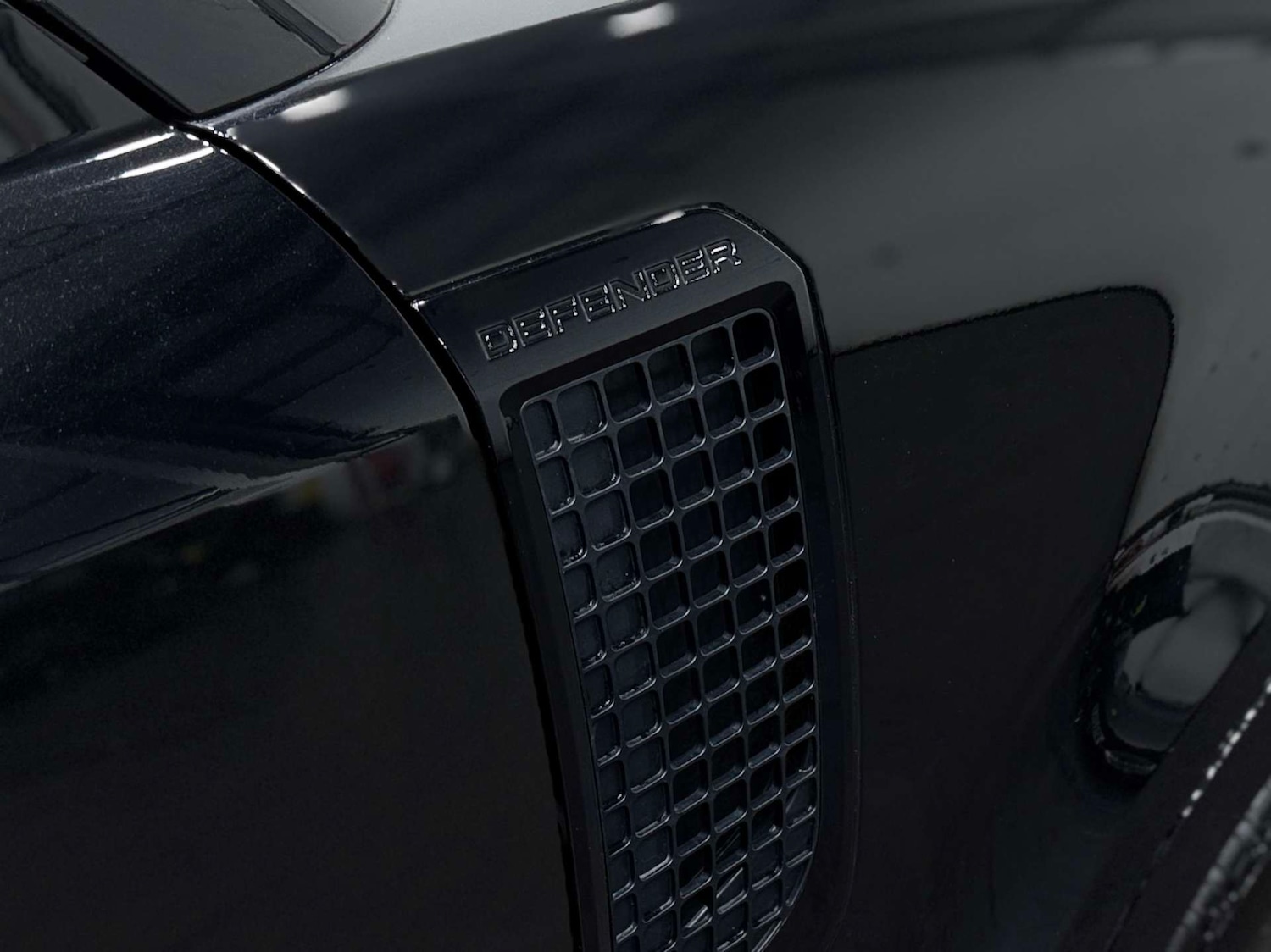 Used Land Rover Defender 2022 for sale - 77833917: Photo 33