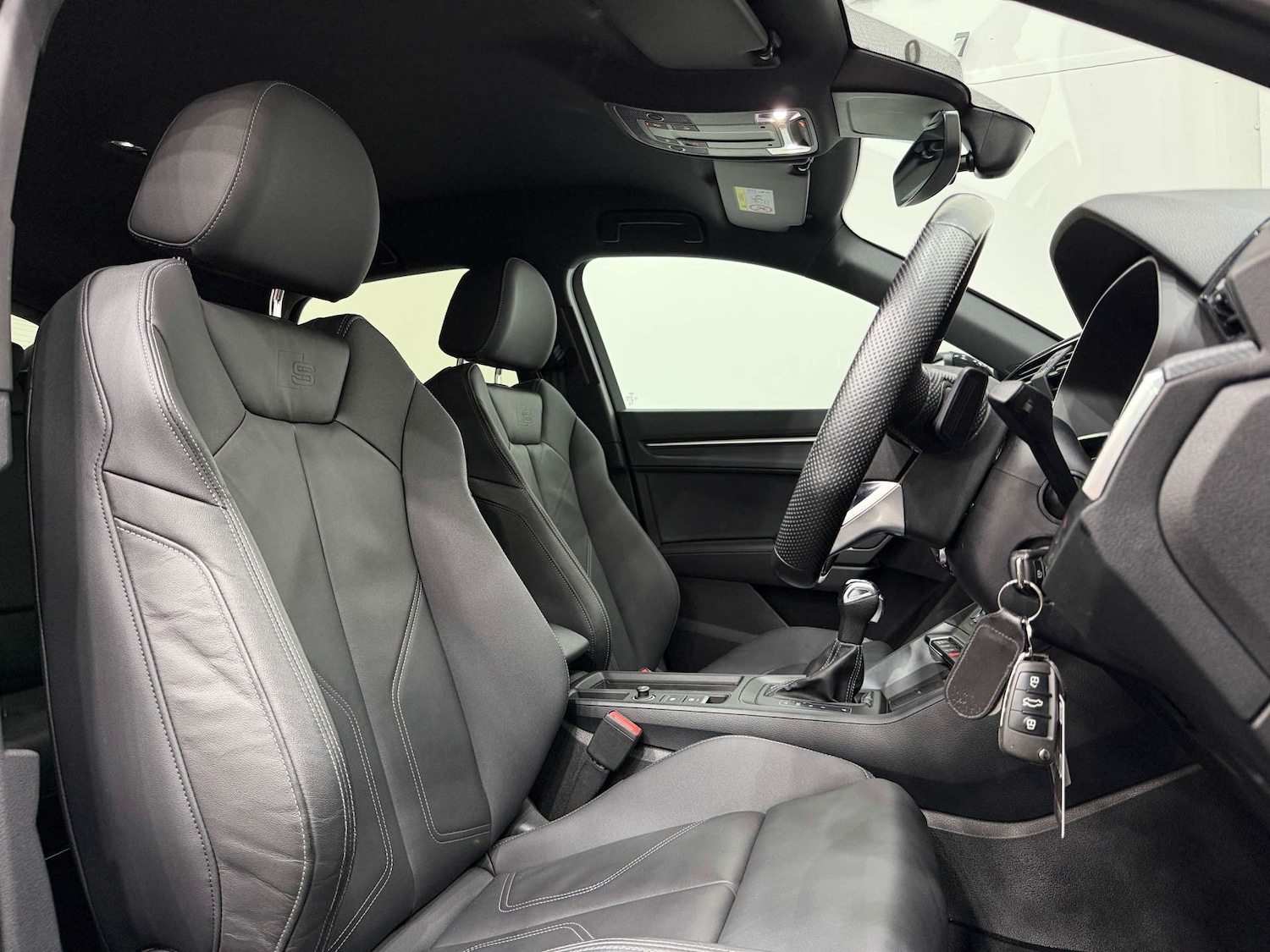 Used Audi Q3 2023 for sale - 77618897: Photo 2