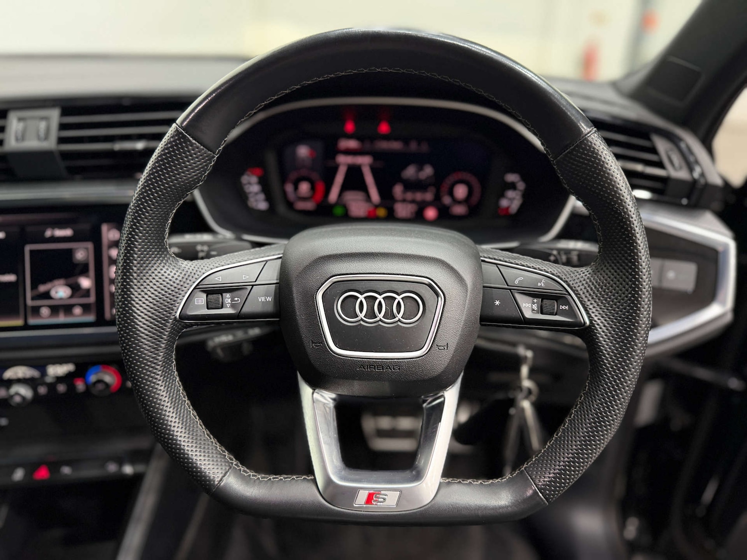 Used Audi Q3 2023 for sale - 77618897: Photo 24