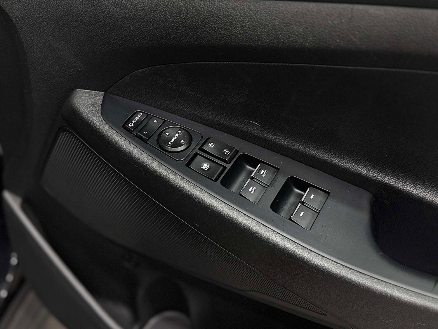 Used Hyundai TUCSON 2018 for sale - 76354284: Photo 33