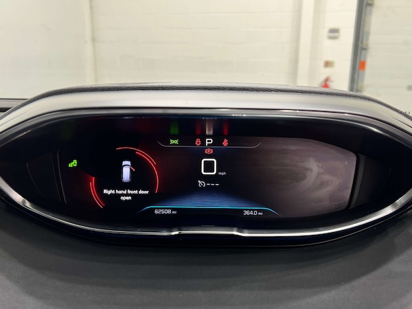 Used Peugeot 5008 2018 for sale - 76102722: Photo 24