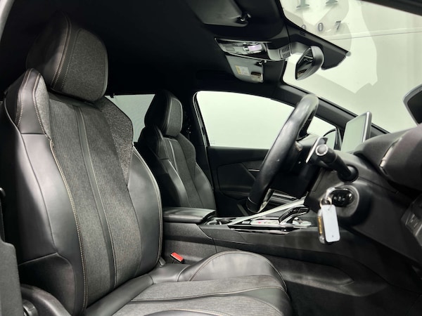 Used Peugeot 5008 2018 for sale - 76102722: Photo 2