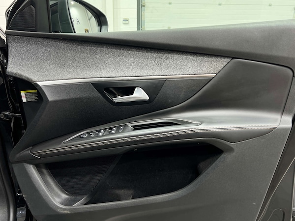 Used Peugeot 5008 2018 for sale - 76102722: Photo 35