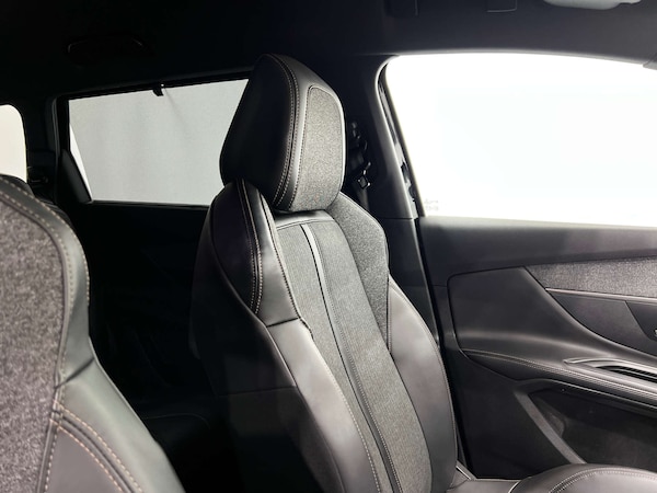 Used Peugeot 5008 2018 for sale - 76102722: Photo 37