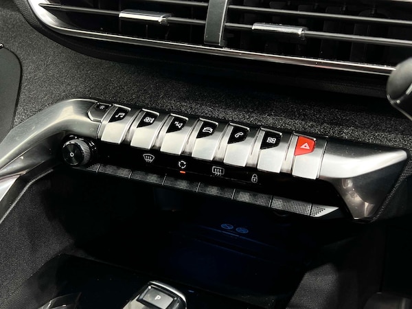 Used Peugeot 5008 2018 for sale - 76102722: Photo 43
