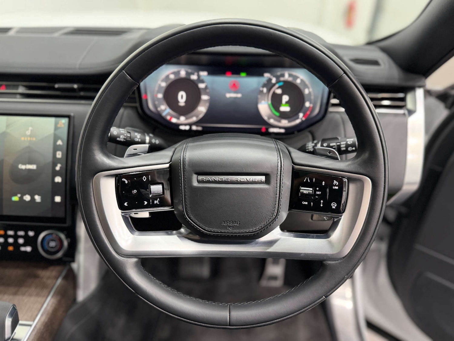 Used Land Rover Range Rover 2023 for sale - 76830082: Photo 25