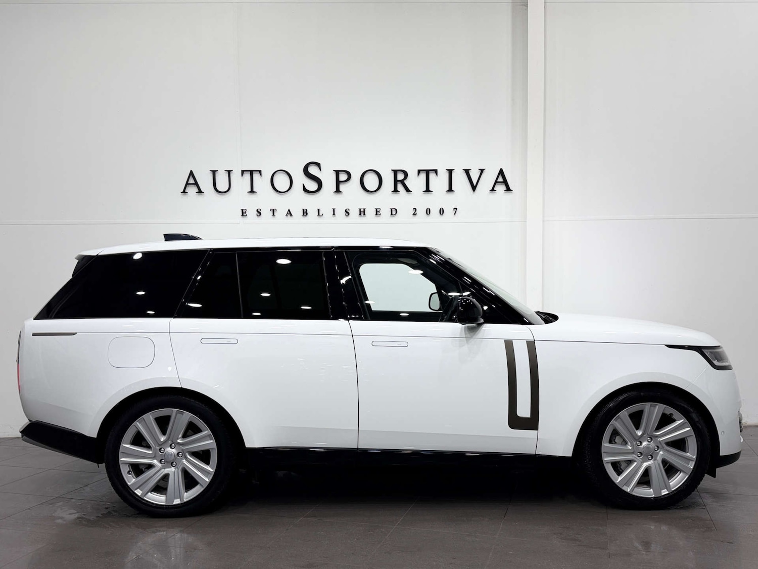 Used Land Rover Range Rover 2023 for sale - 76830082: Photo 7