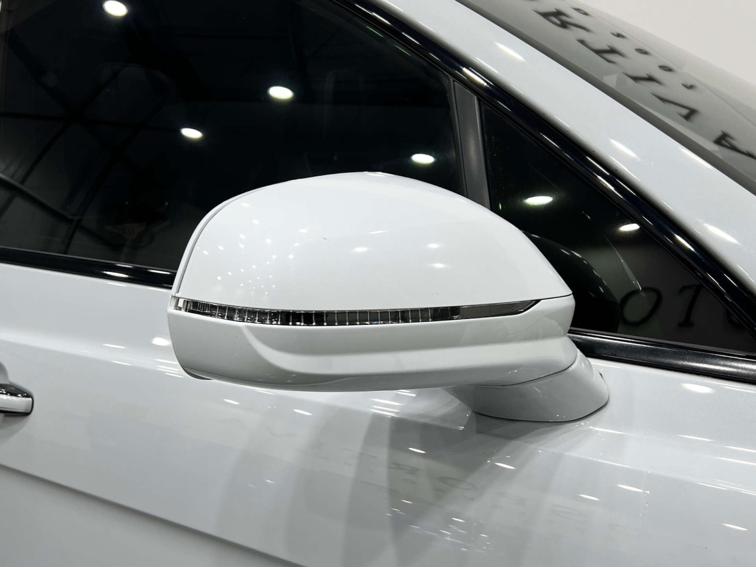 Used Bentley Bentayga 2017 for sale - 77403462: Photo 34