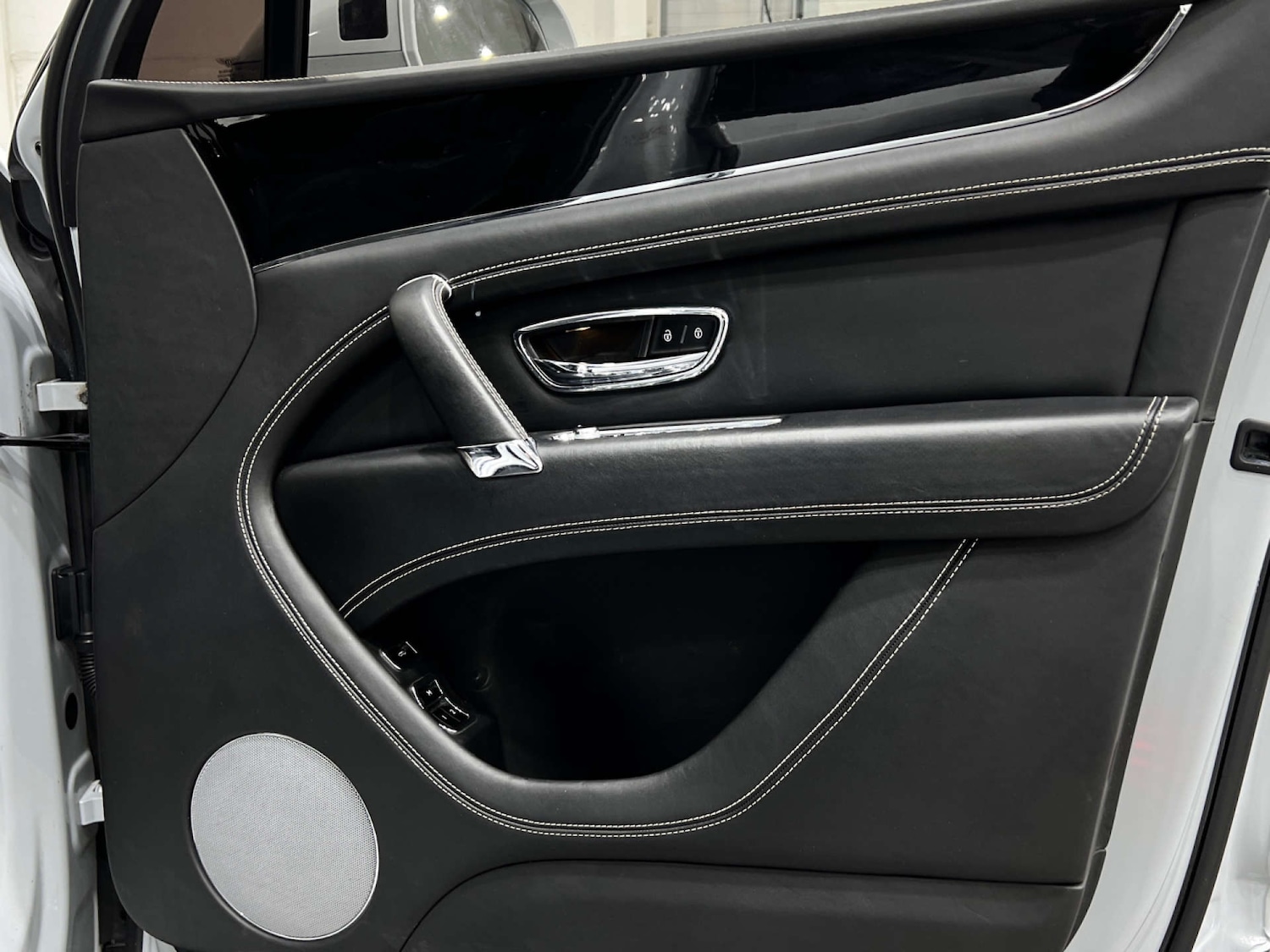 Used Bentley Bentayga 2017 for sale - 77403462: Photo 41