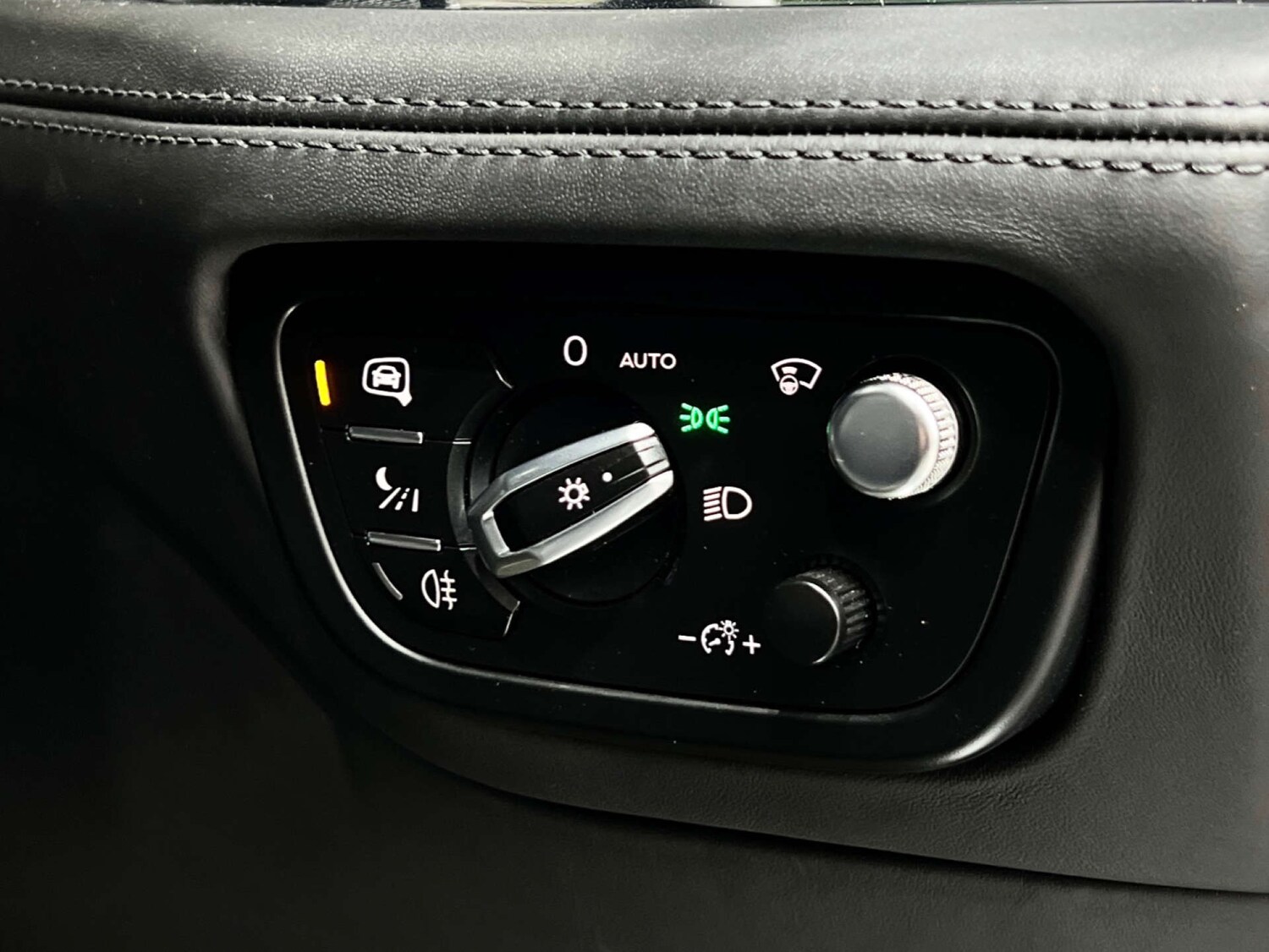 Used Bentley Bentayga 2017 for sale - 77403462: Photo 44