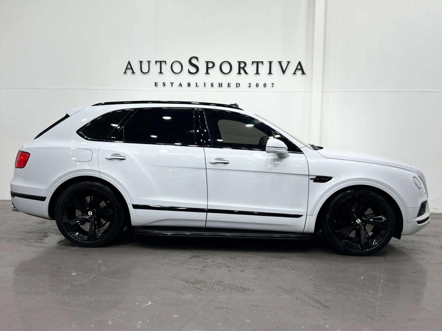 Used Bentley Bentayga 2017 for sale - 77403462: Photo 6