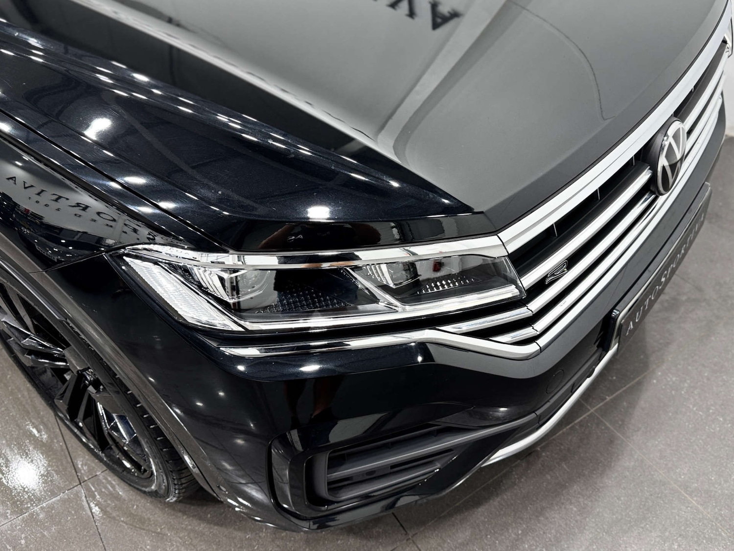 Used Volkswagen Touareg 2023 for sale - 76265242: Photo 32