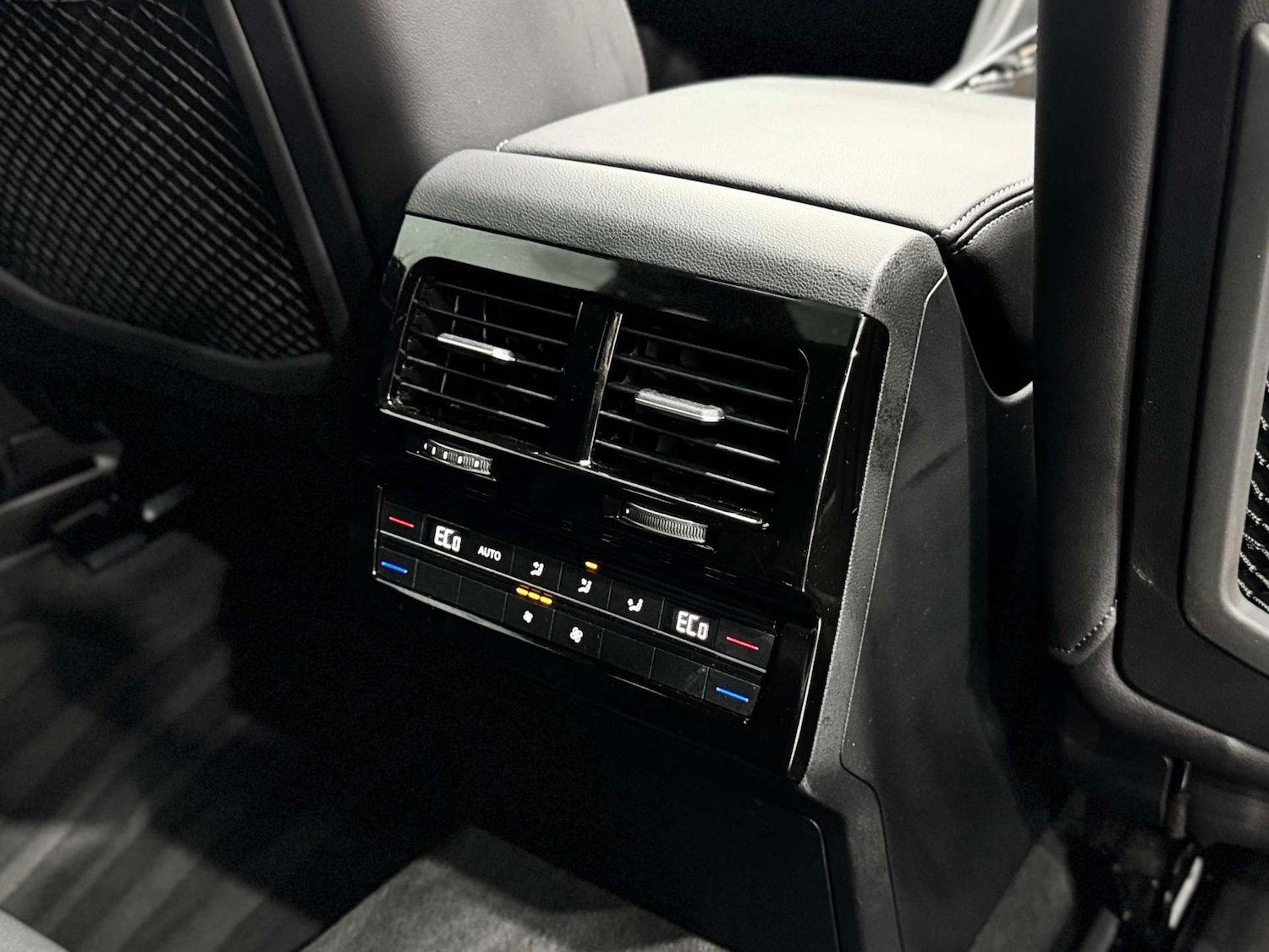 Used Volkswagen Touareg 2023 for sale - 76265242: Photo 41