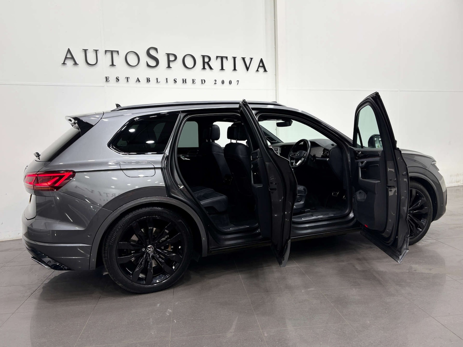 Used Volkswagen Touareg 2021 for sale - 76255860: Photo 16