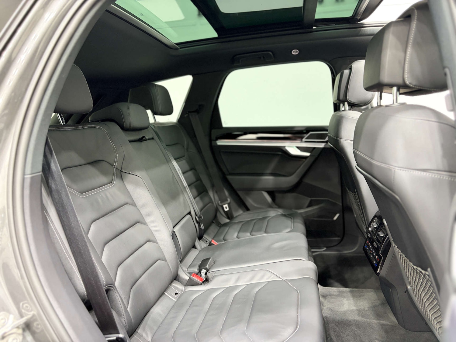 Used Volkswagen Touareg 2021 for sale - 76255860: Photo 21