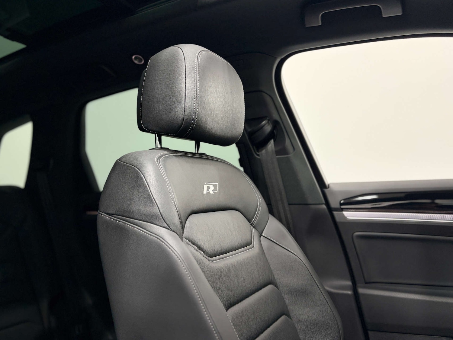 Used Volkswagen Touareg 2021 for sale - 76255860: Photo 36