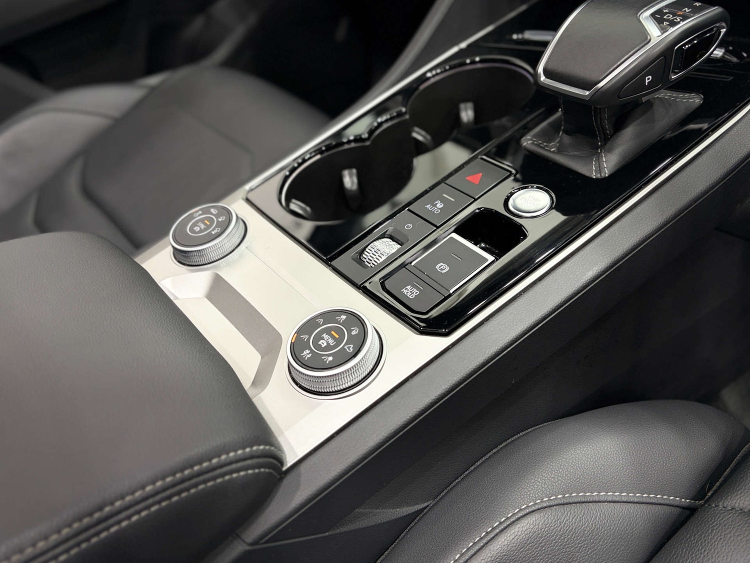 Used Volkswagen Touareg 2021 for sale - 76255860: Photo 38