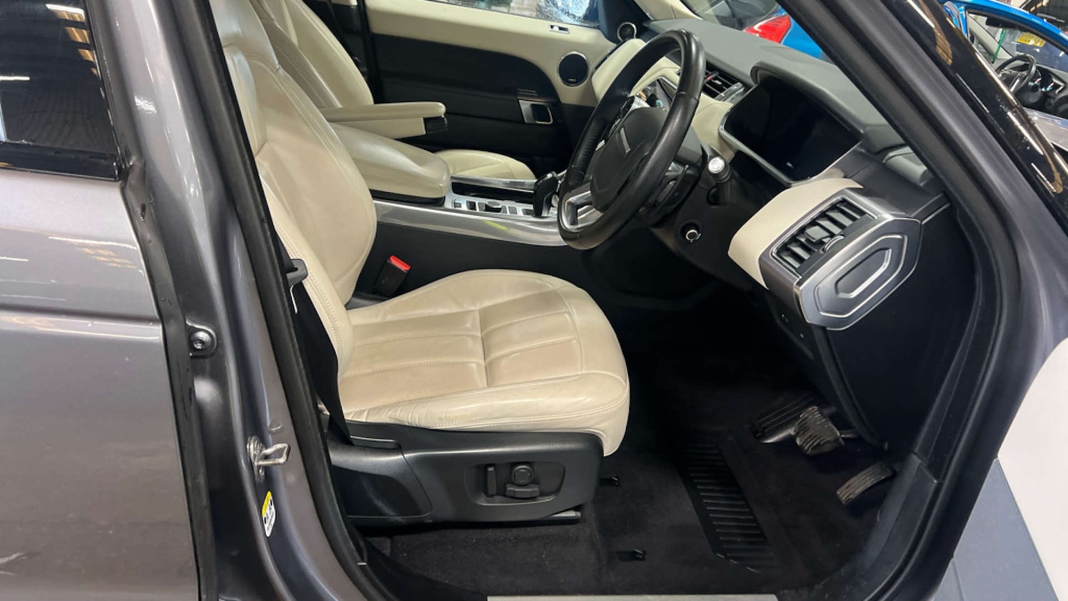 Used Land Rover Range Rover Sport 2022 for sale - 78111294: Photo 2