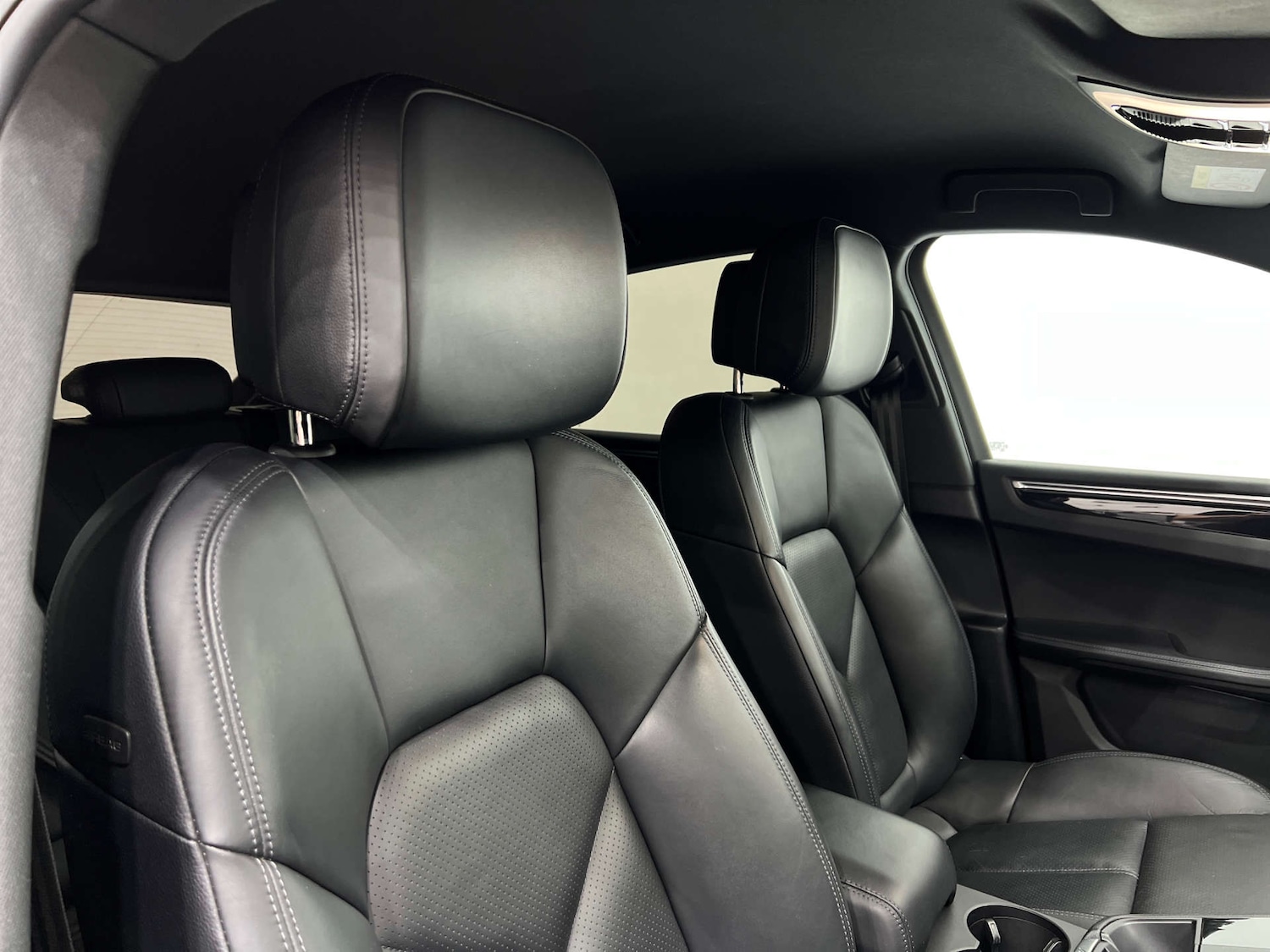 Used Porsche Macan 2022 for sale - 76277630: Photo 35