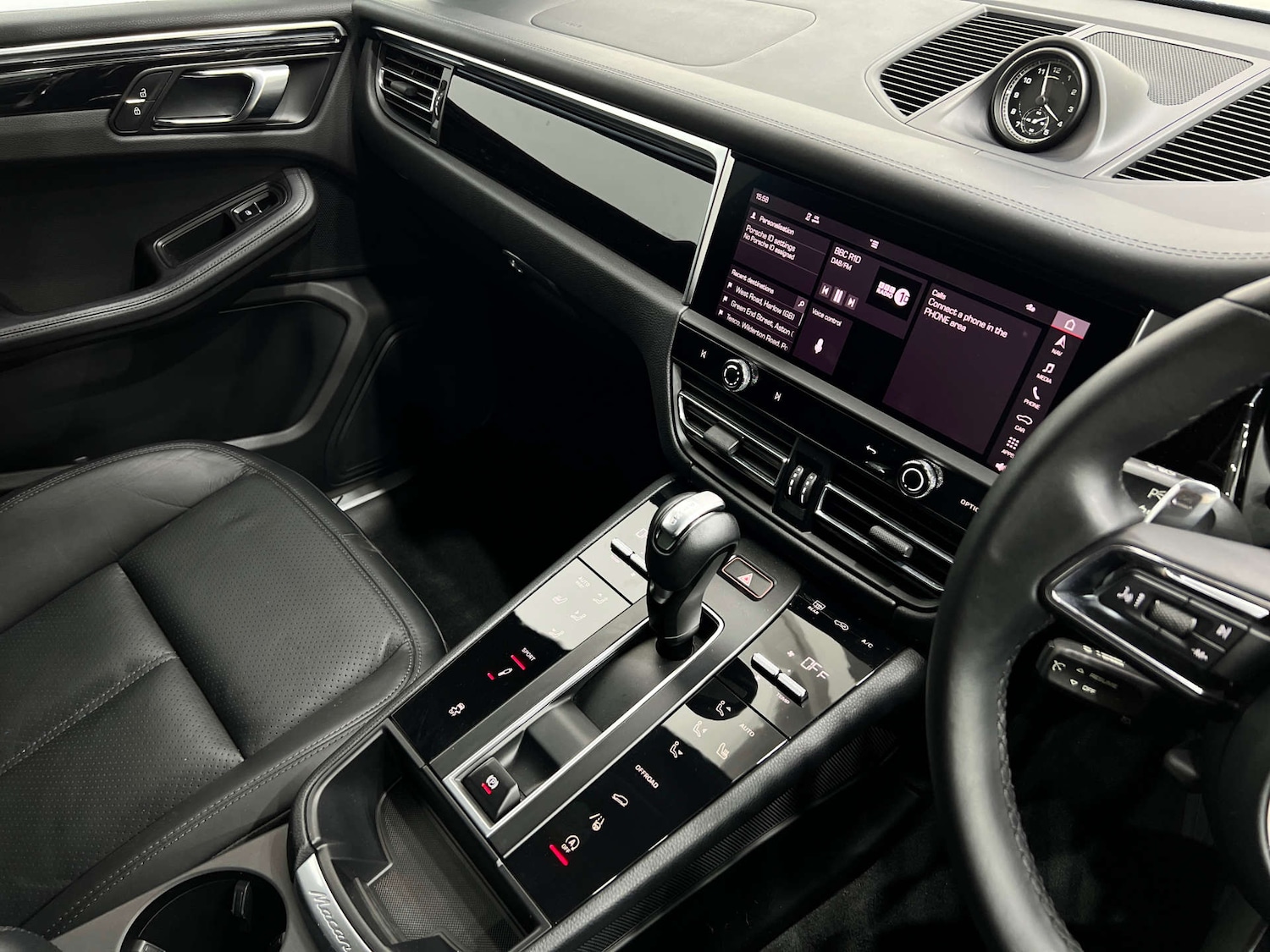 Used Porsche Macan 2022 for sale - 76277630: Photo 38