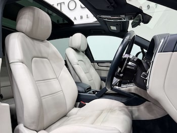 Used Porsche Cayenne 2019 for sale - 79233077: Photo