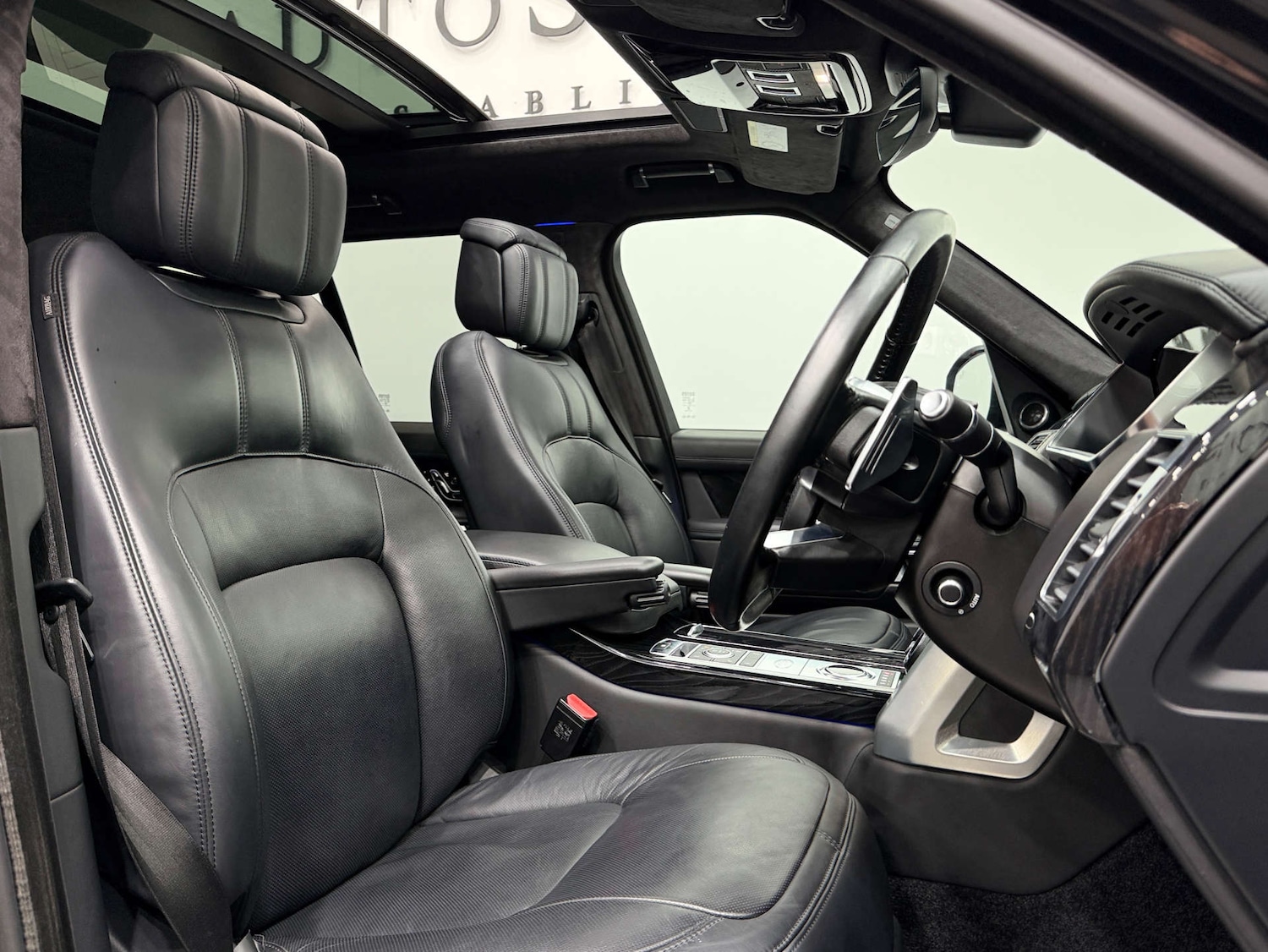 Used Land Rover Range Rover 2022 for sale - 76896334: Photo 2