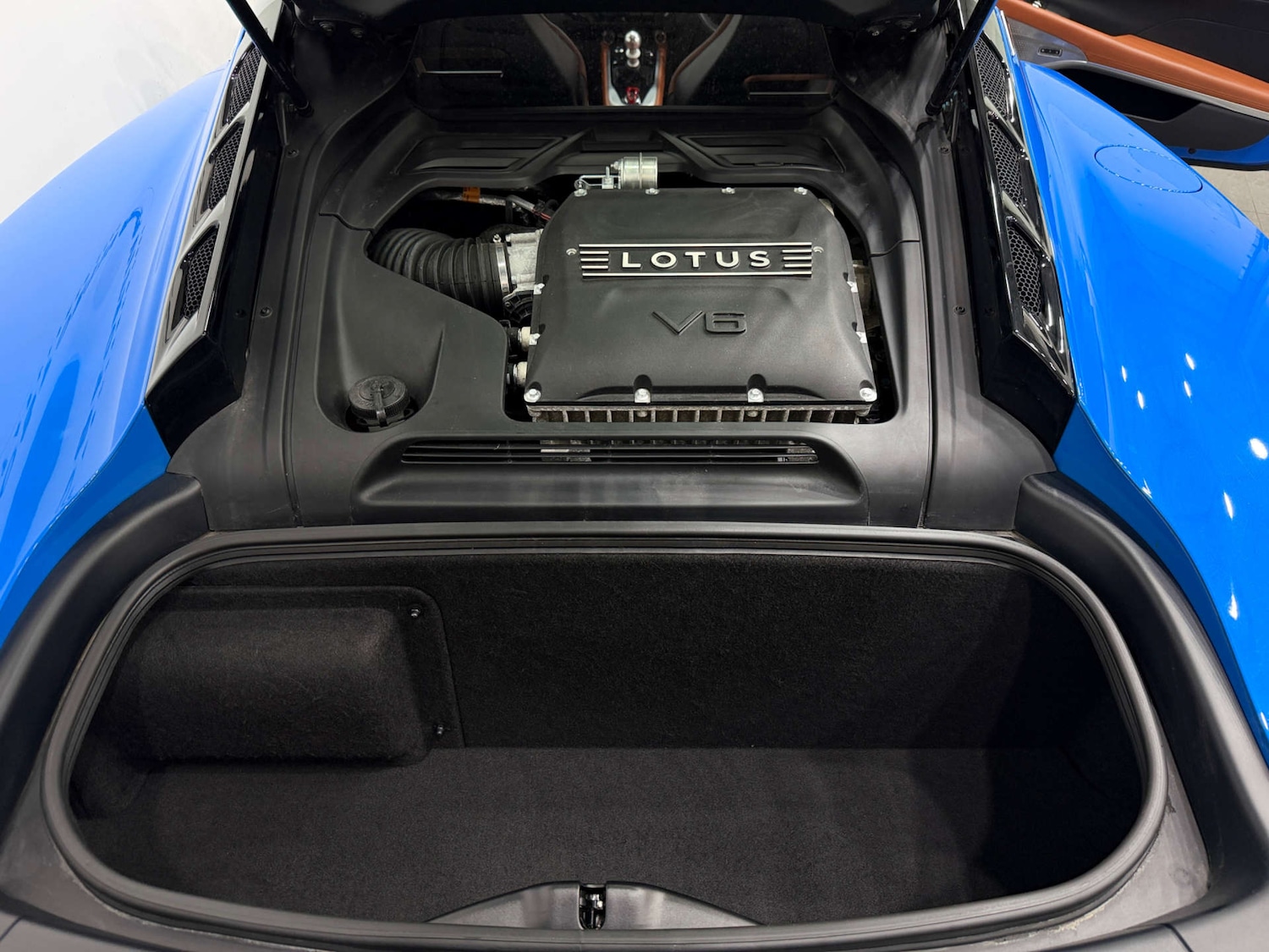 Used Lotus Emira 2023 for sale - 78111292: Photo 21