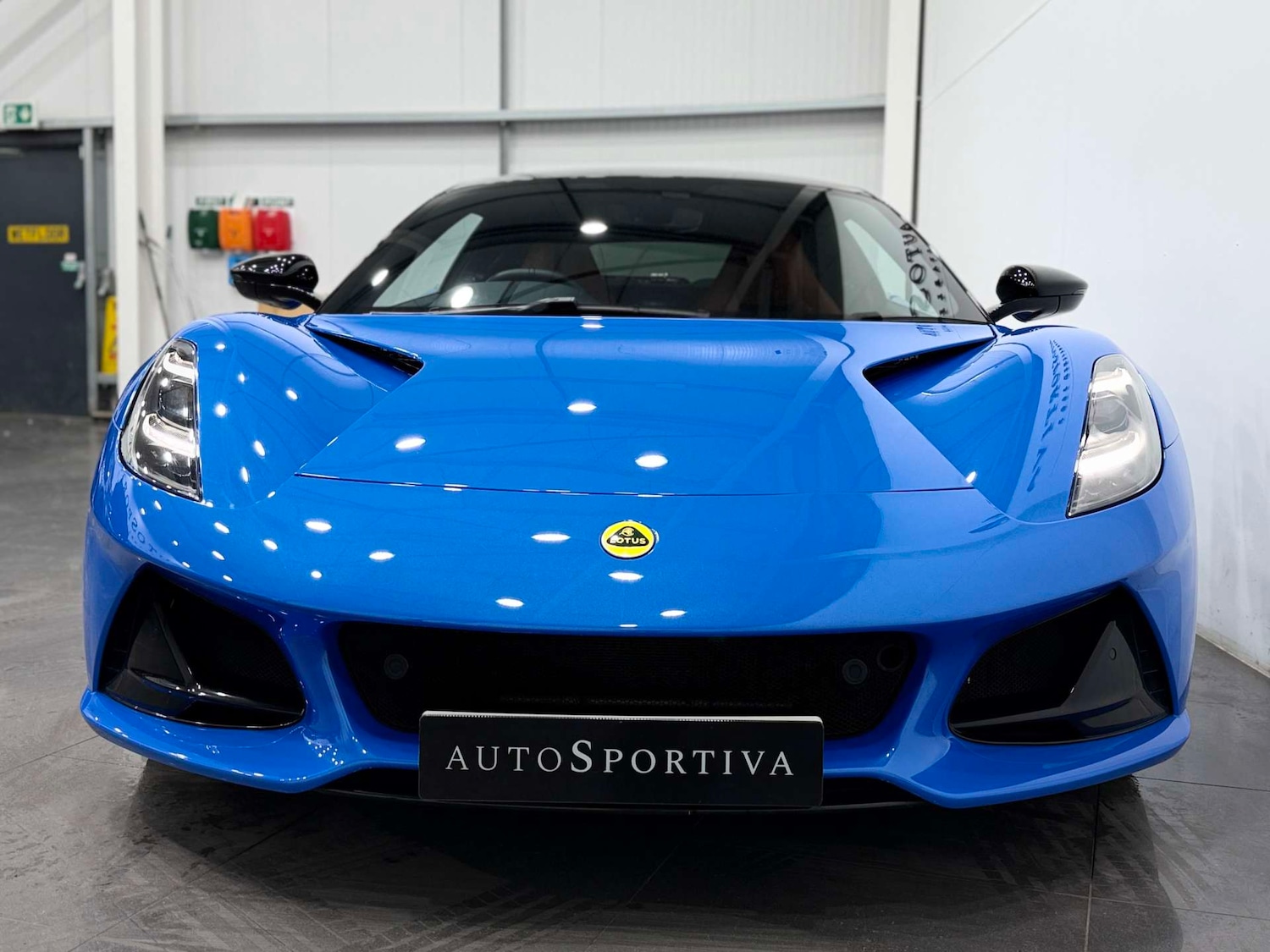 Used Lotus Emira 2023 for sale - 78111292: Photo 8